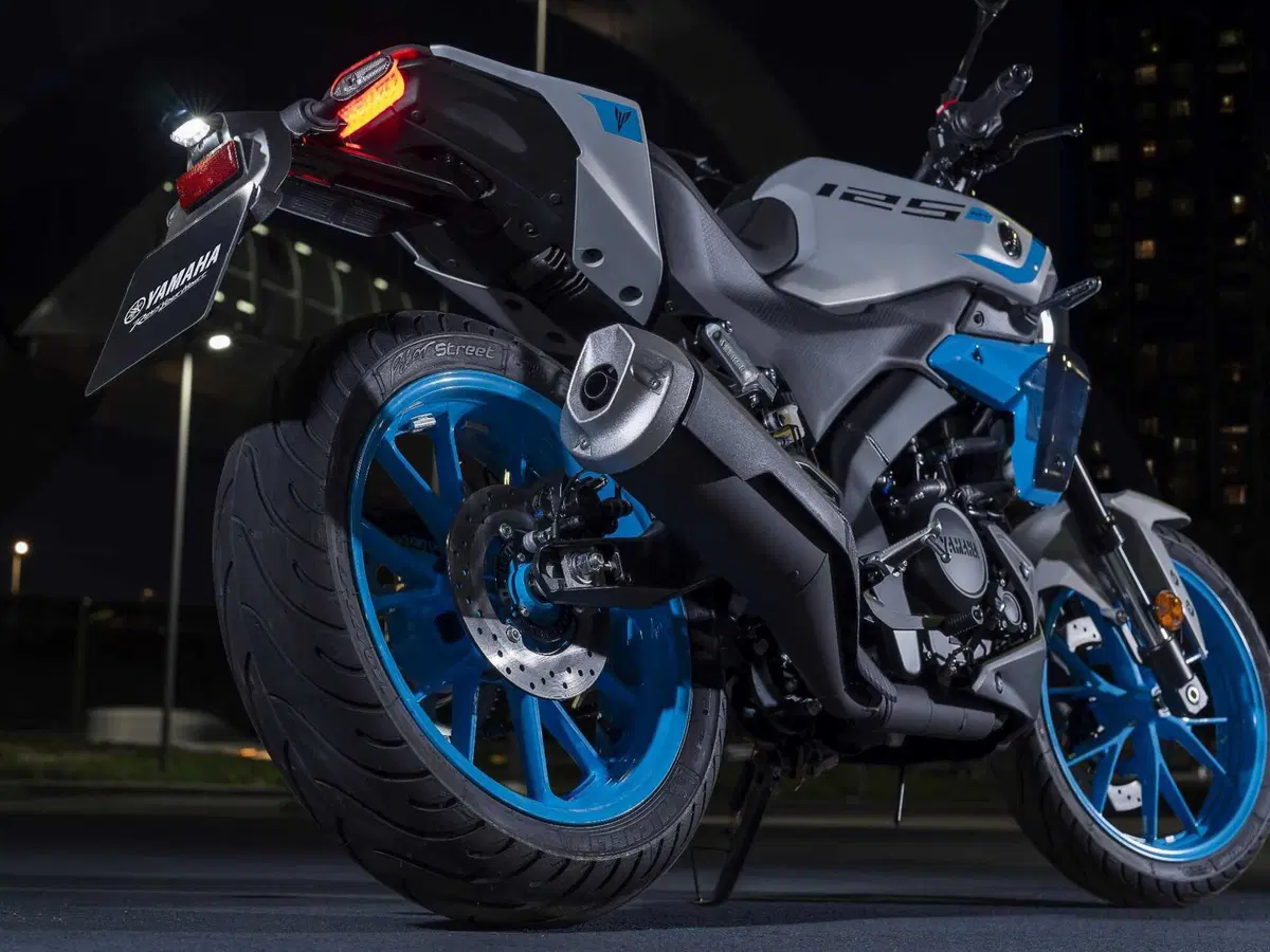 Yamaha svela la nuova generazione della MT-125 per il 2027 (33)
