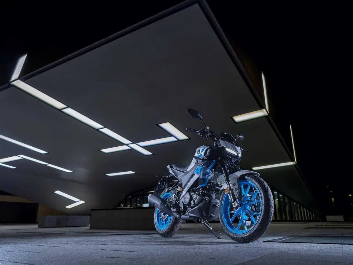 Yamaha svela la nuova generazione della MT-125 per il 2027 (39)