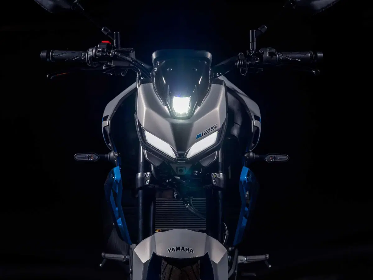 Yamaha svela la nuova generazione della MT-125 per il 2027 (40)