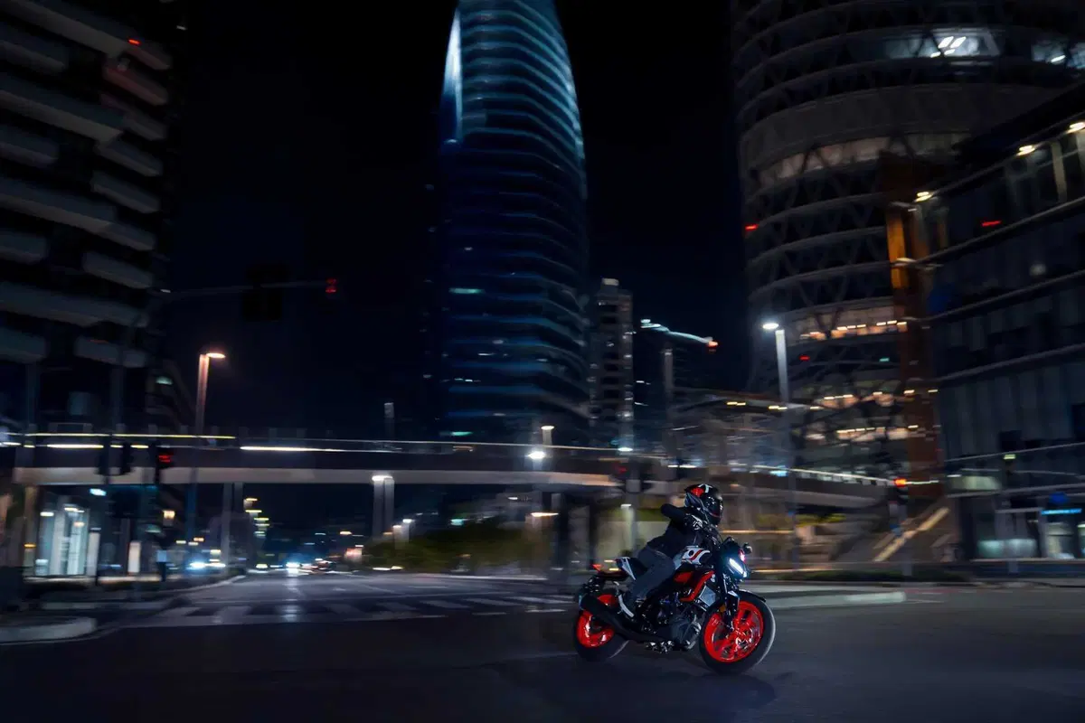 Yamaha svela la nuova generazione della MT-125 per il 2027 (48)