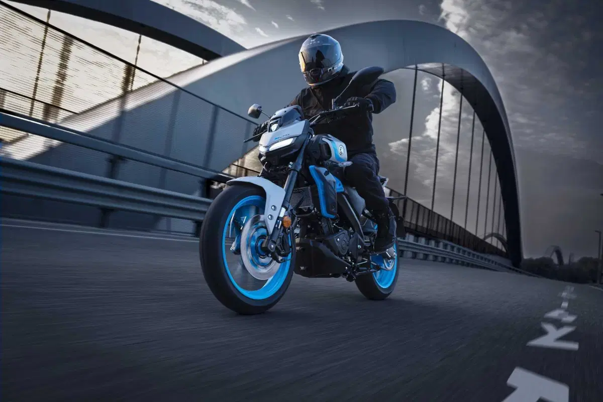 Yamaha svela la nuova generazione della MT-125 per il 2027 (65)