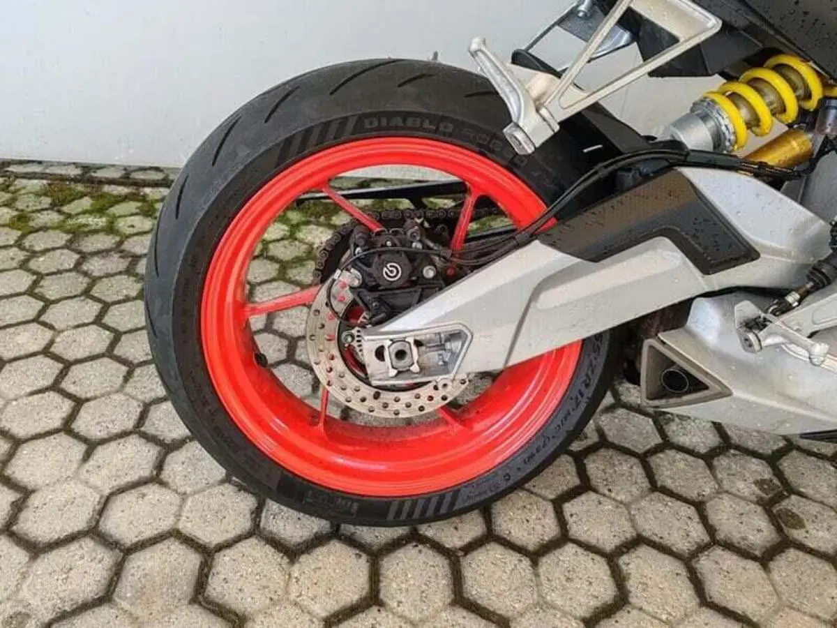 Aprilia Tuono 660 (2021 - 25) (7)