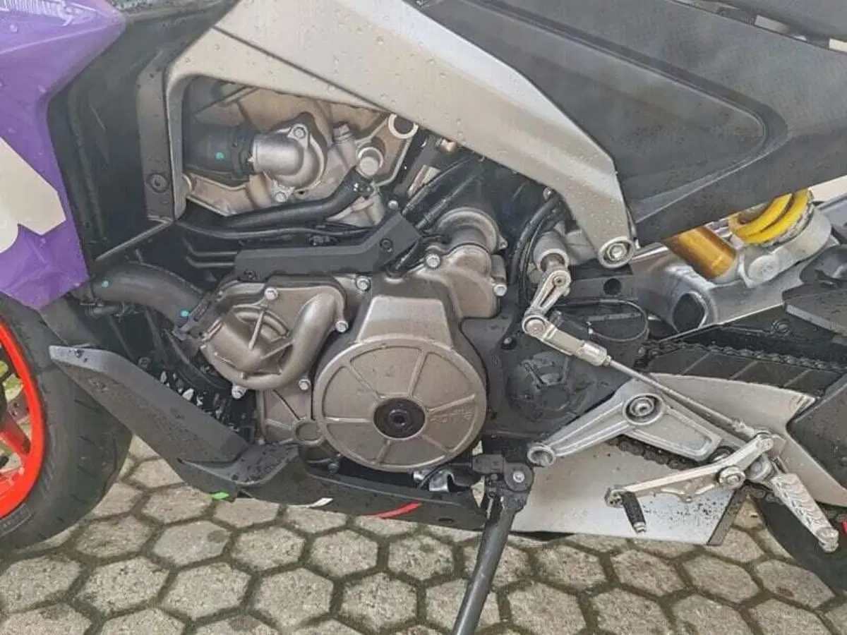 Aprilia Tuono 660 (2021 - 25) (11)