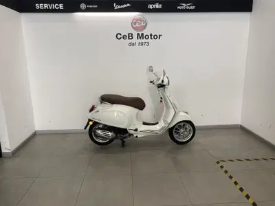 Vespa Primavera 50 (2021 - 23) usata