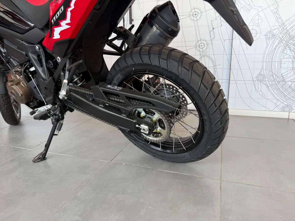 Honda Africa Twin CRF 1100L (2024 - 26) (14)