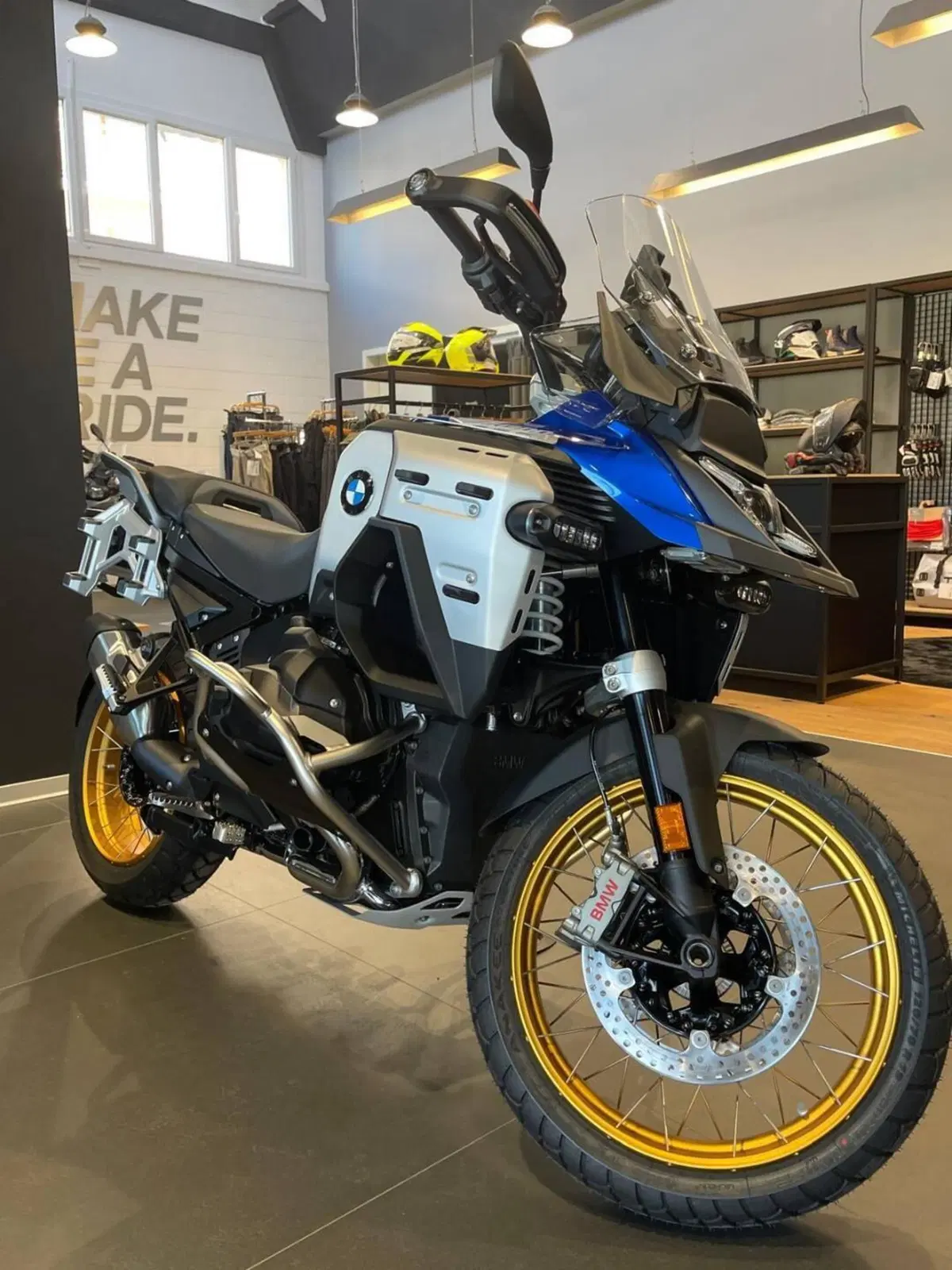 Bmw R 1300 GS Adventure Trophy (2025 - 26) (2)
