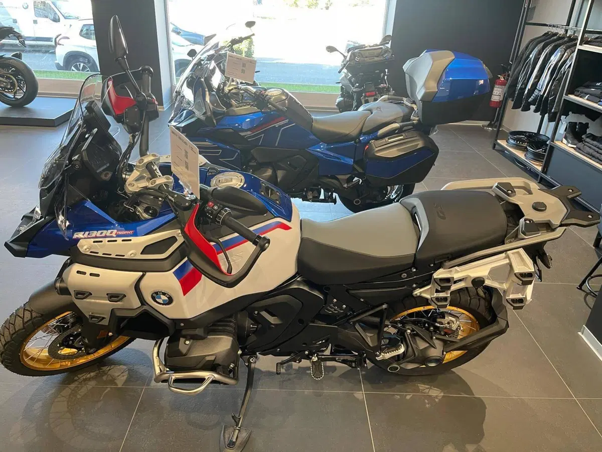 Bmw R 1300 GS Adventure Trophy (2025 - 26) (3)