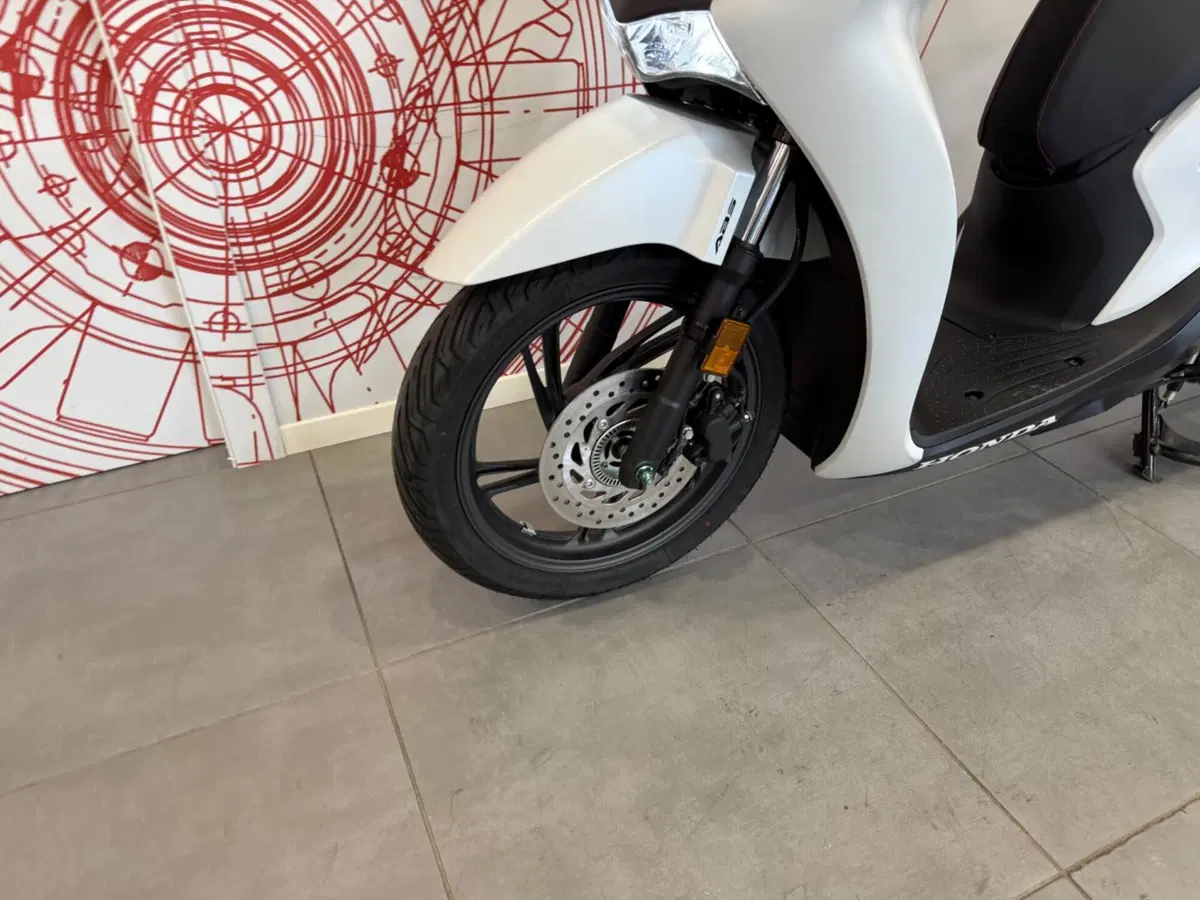 Honda SH 125i (2024 - 25) (13)