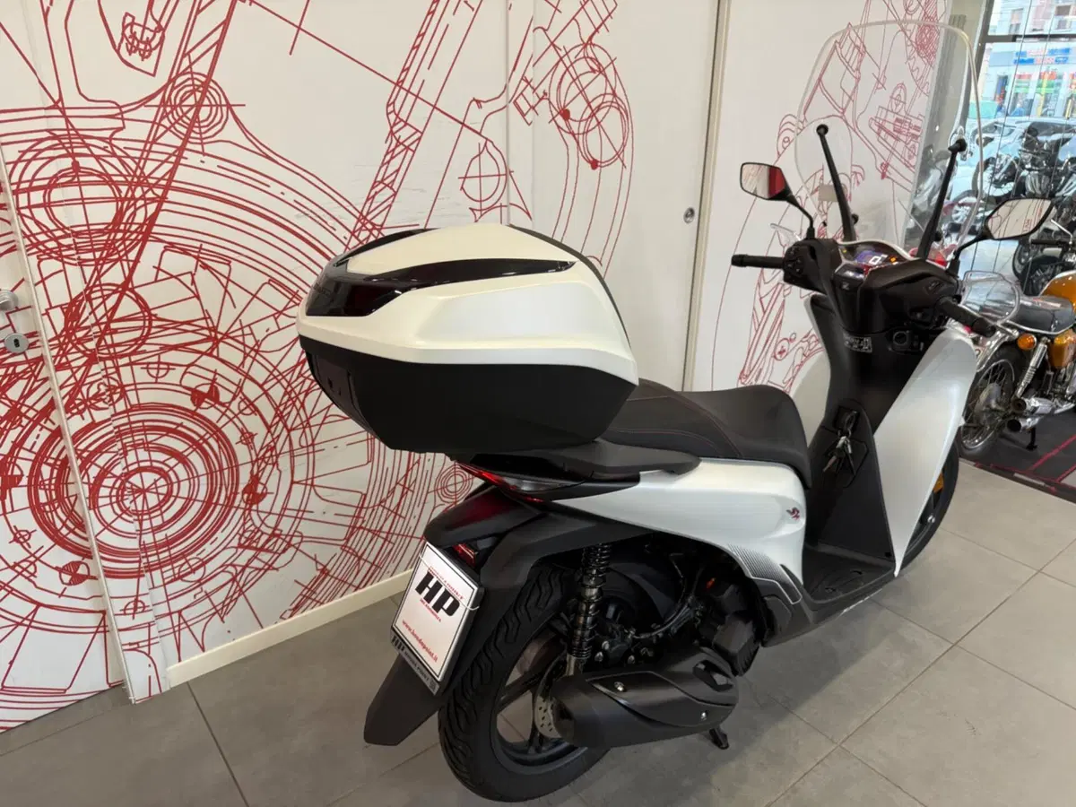 Honda SH 125i (2024 - 25) (12)
