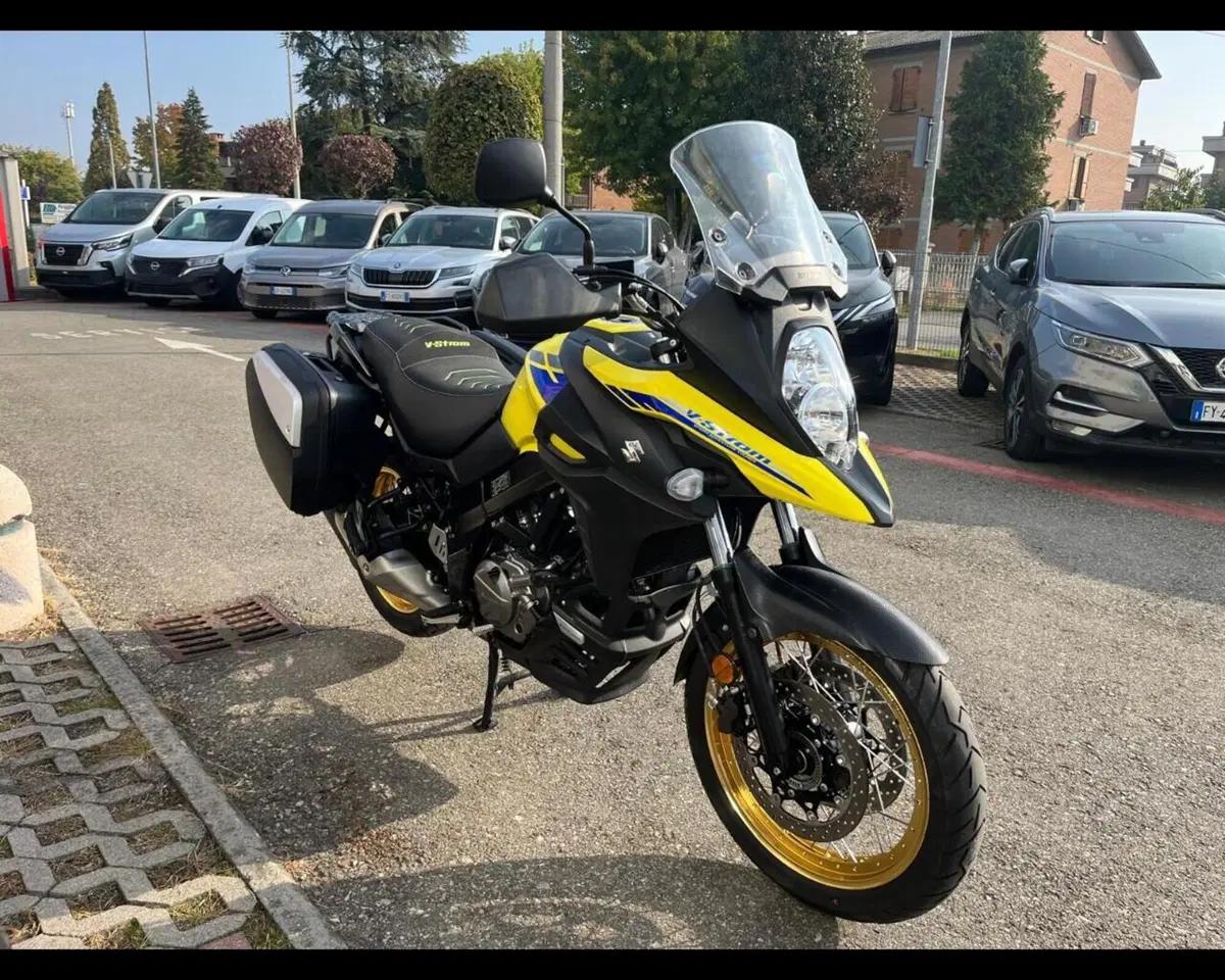 Suzuki V-Strom 650XT (2021 - 25) (3)