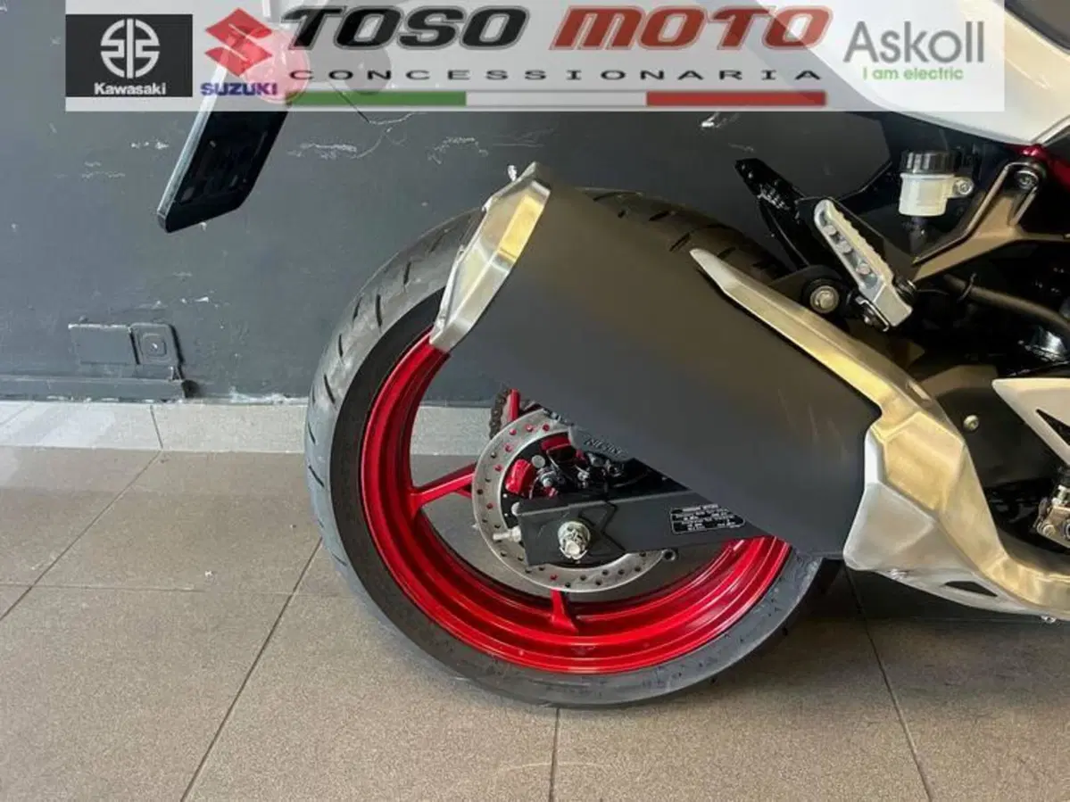 Kawasaki Z 500 SE (2024 - 27) (11)