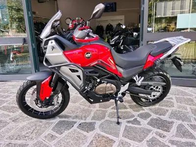 QJ Motor SVT 650 X (2025 - 26) nuova