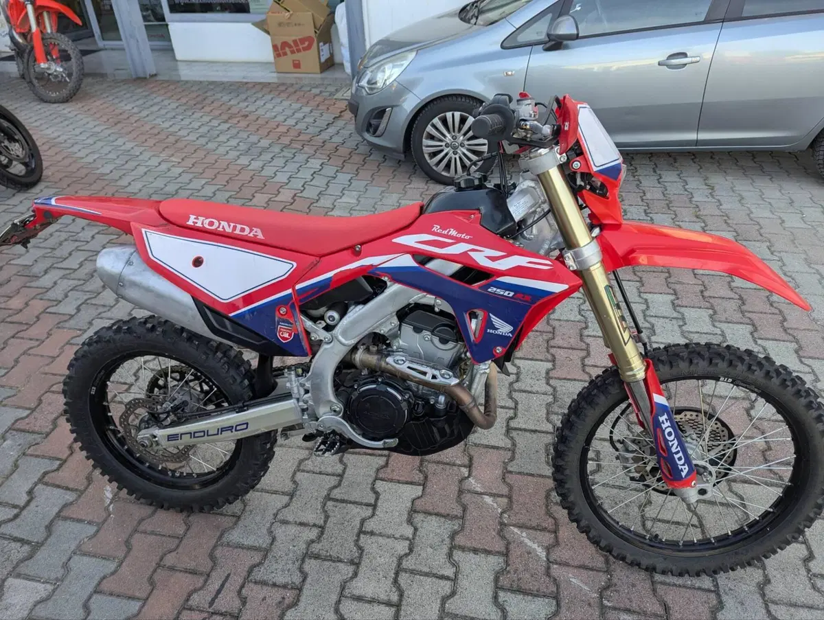 Honda CRF 250RX Enduro (2022) (3)