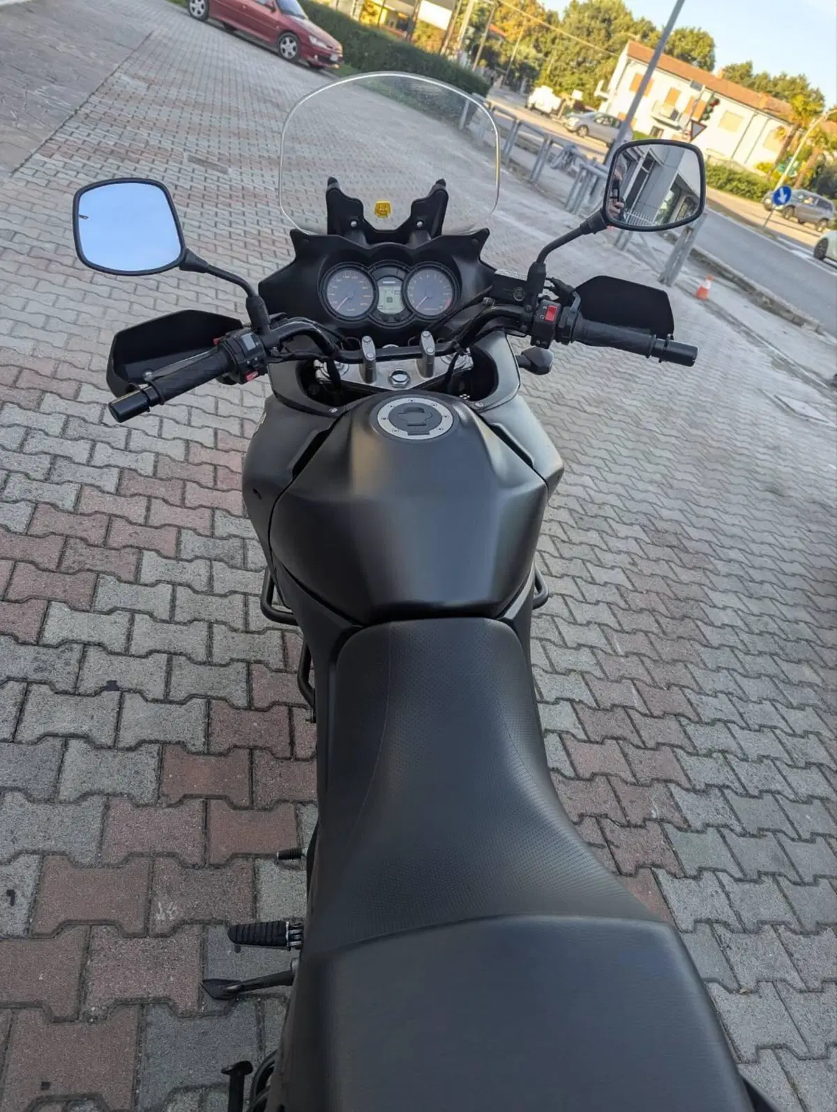 Suzuki V-Strom 650DL (2006 - 07) (4)