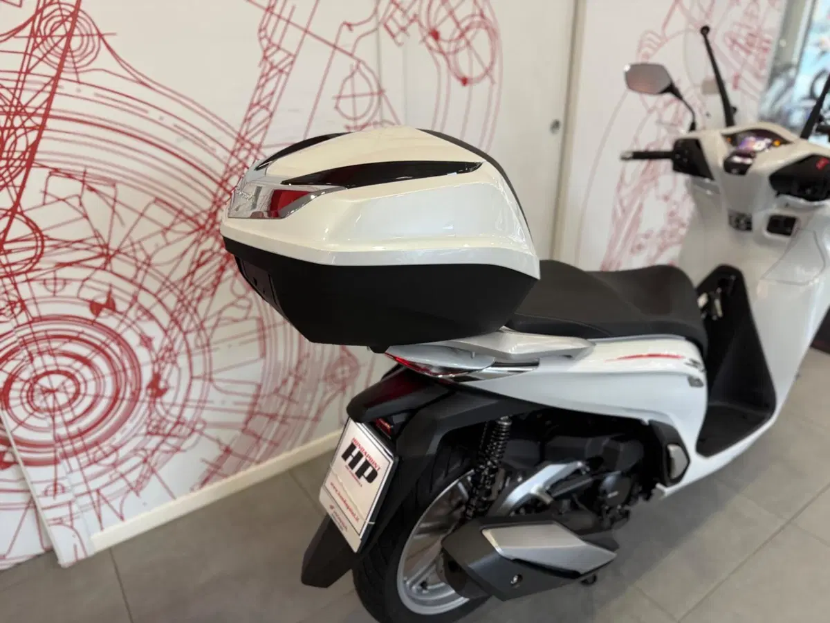 Honda SH 350 (2021 - 24) (11)