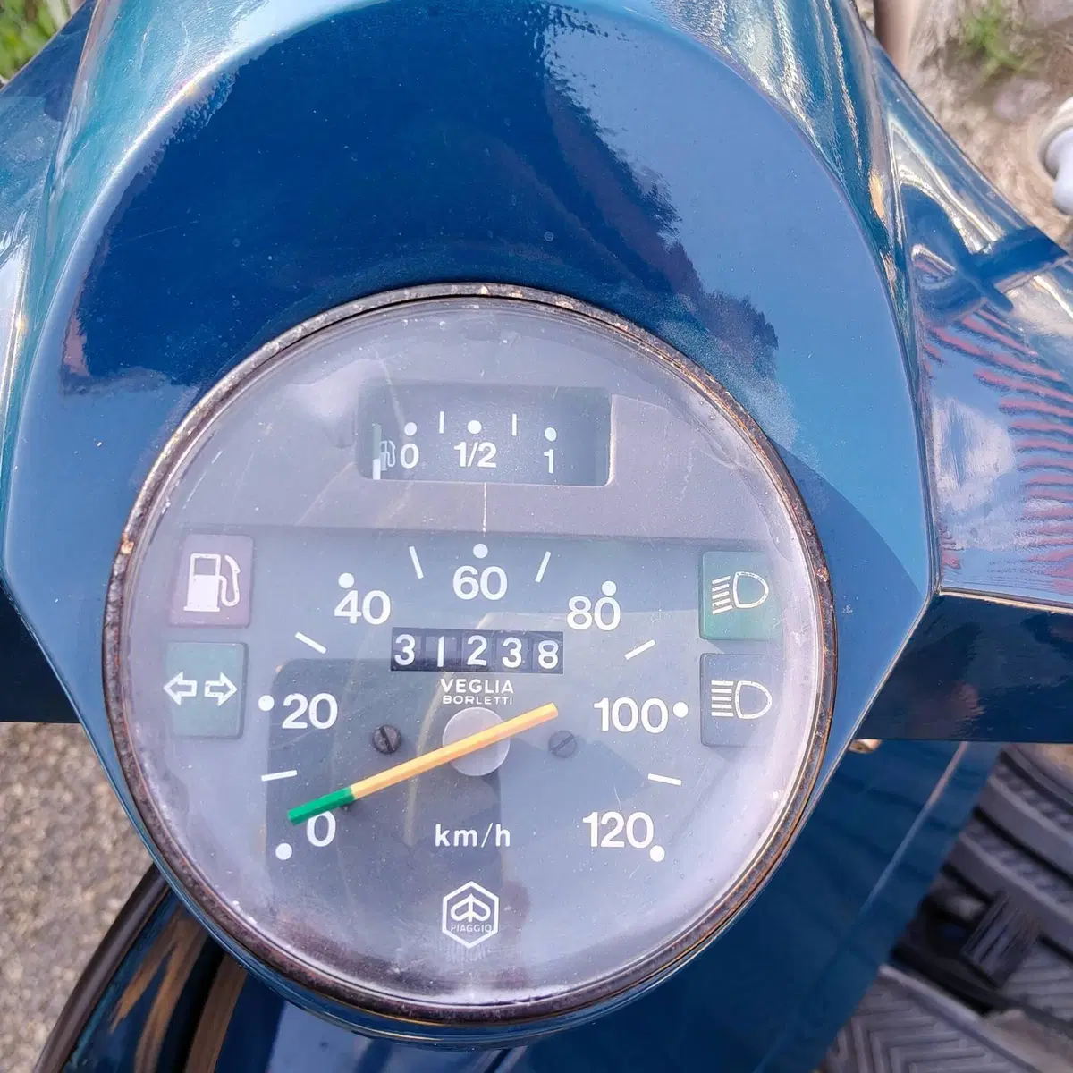 Piaggio VESPA 150 PX (5)