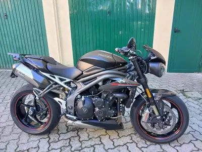 Triumph Speed Triple 1050 RS (2018 - 20) usata