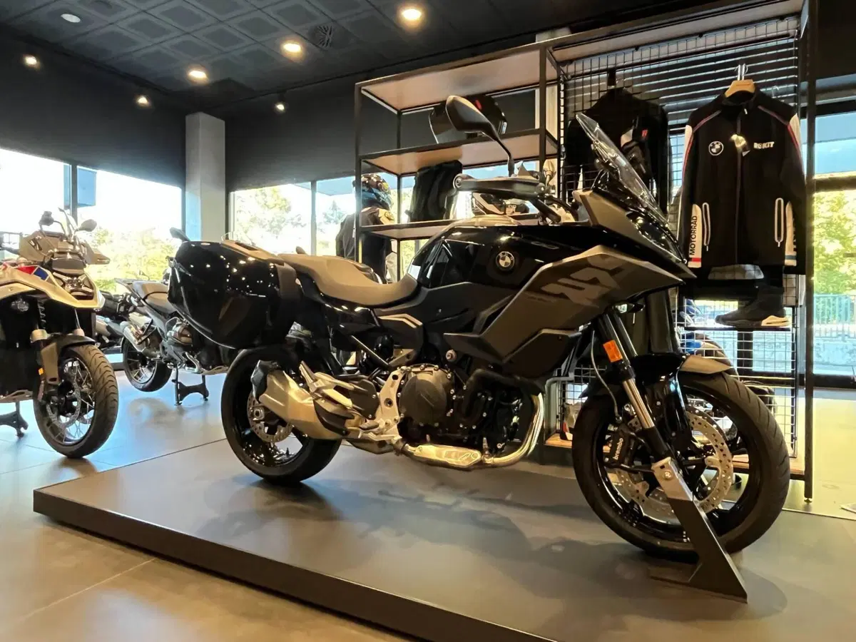 Bmw F 900 XR (2025 - 27) (4)
