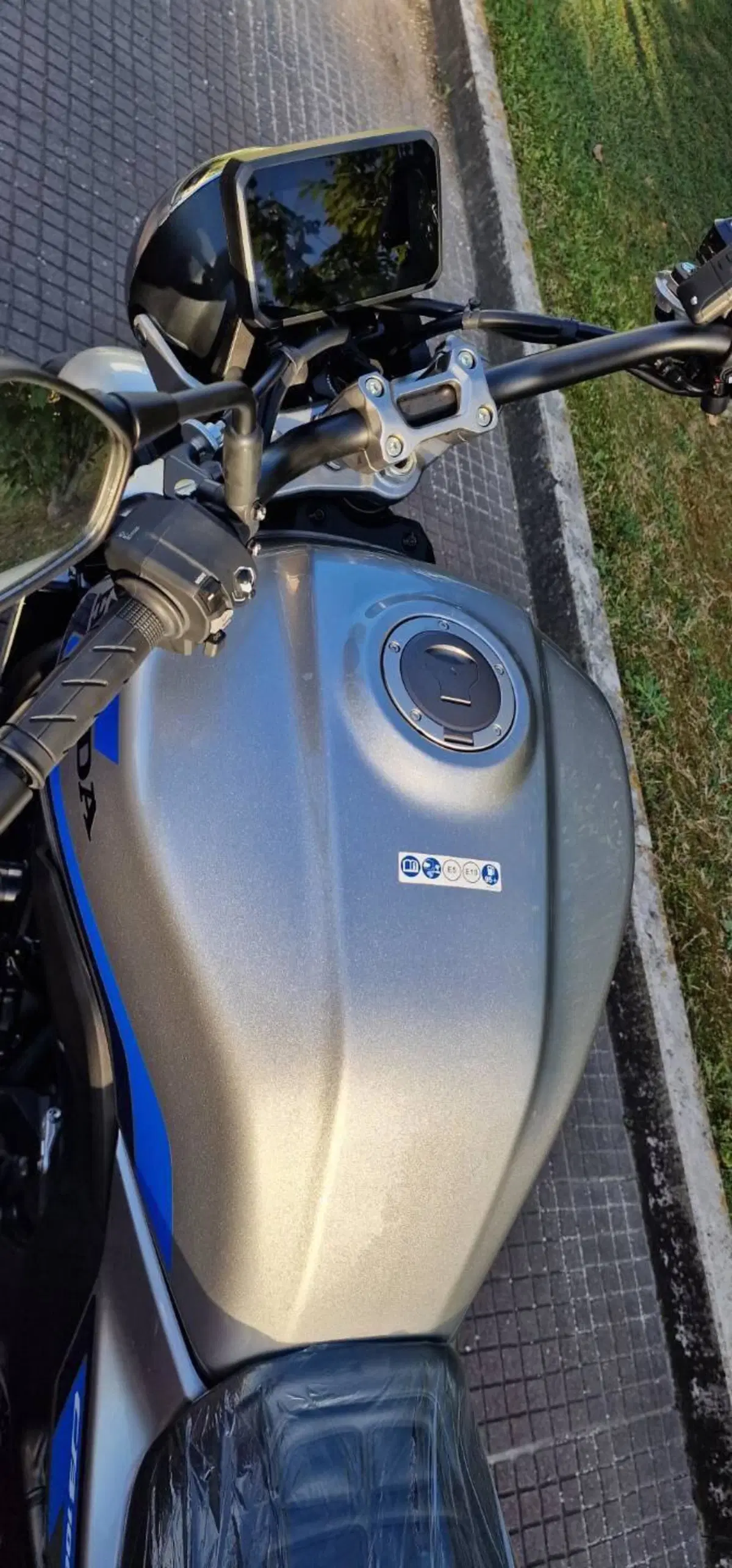 Honda CB 1000 F (2026) (2)