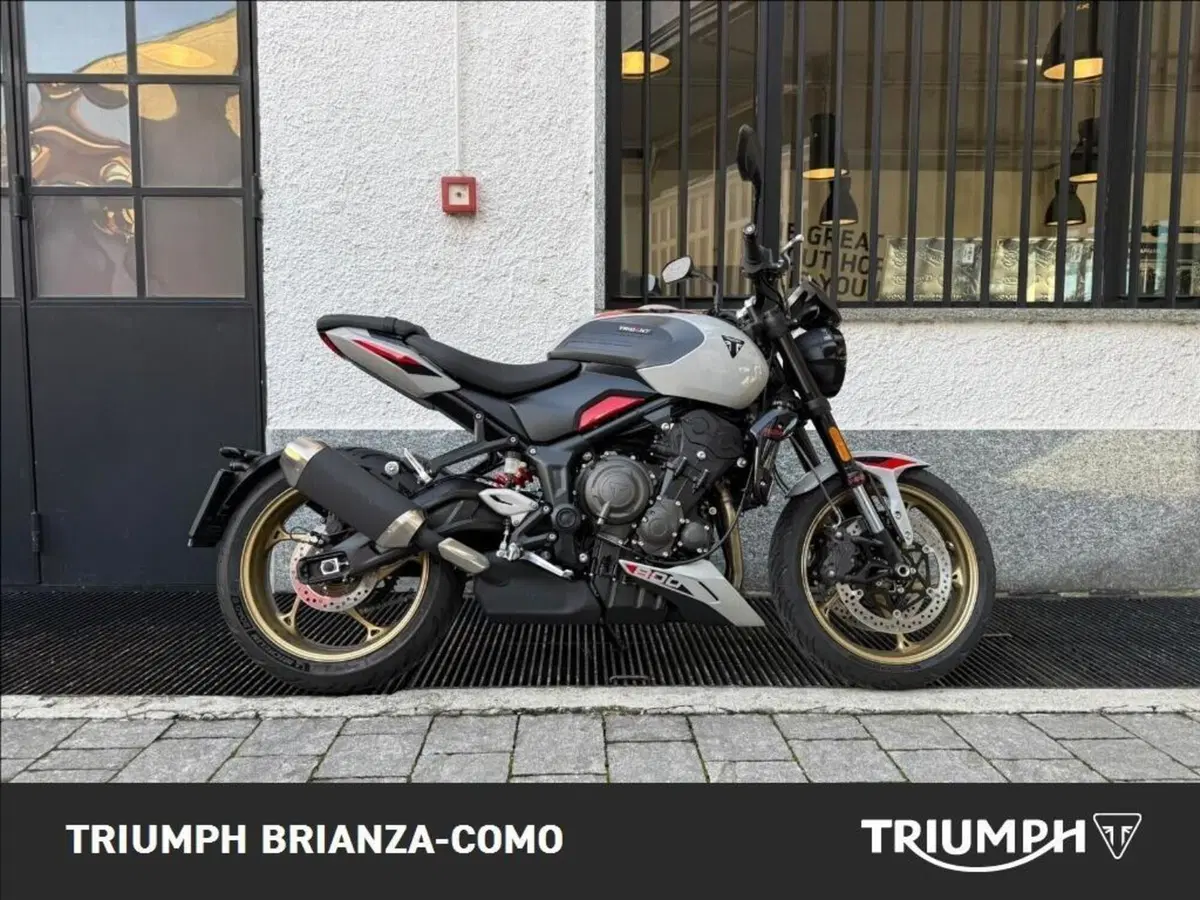 Triumph Trident 800 (2026)