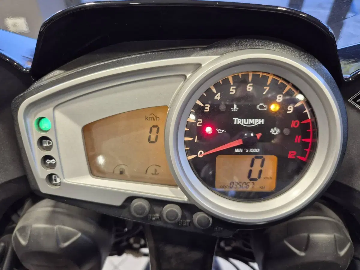 Triumph Tiger 1050 (2006 - 12) (4)