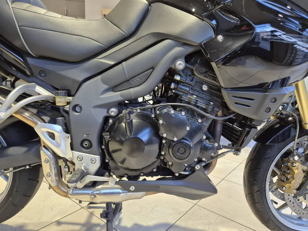 Triumph Tiger 1050 (2006 - 12) (15)