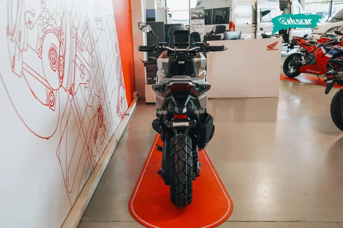 Honda X-ADV 750 (2025 - 27) (5)