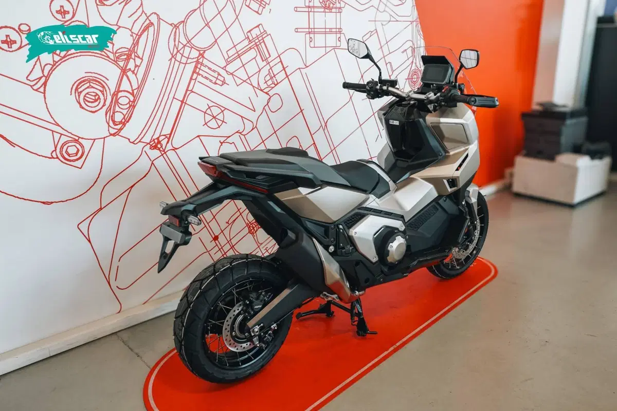 Honda X-ADV 750 (2025 - 27) (4)