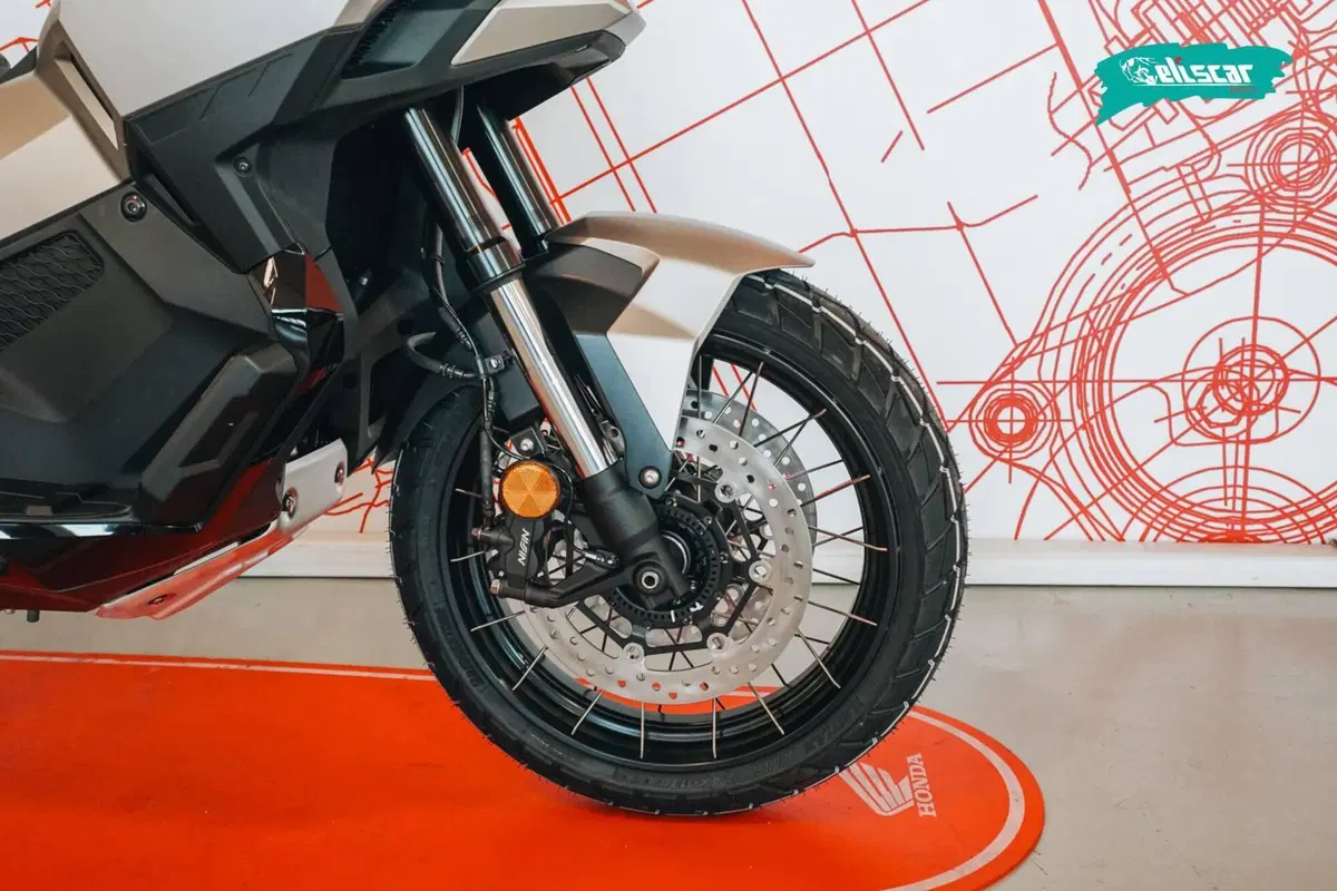 Honda X-ADV 750 (2025 - 27) (8)