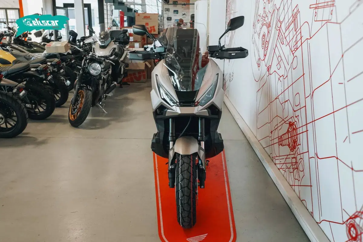 Honda X-ADV 750 (2025 - 27) (3)