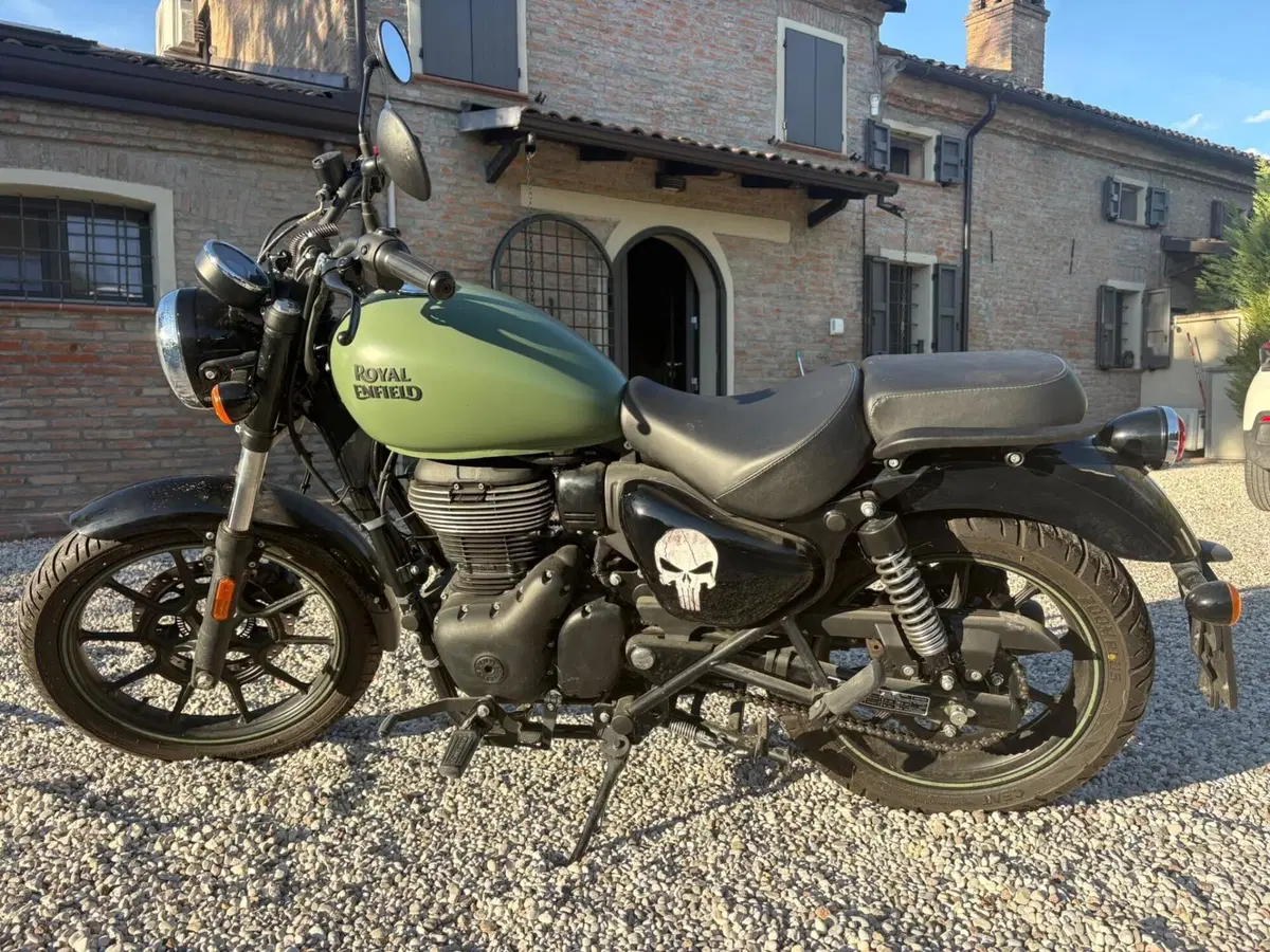 Royal Enfield Meteor 350 (2021 - 26) (7)