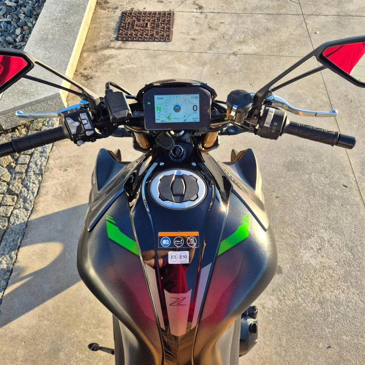 Kawasaki Z 1100 SE (2026 - 27) (9)