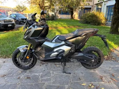 Honda X-ADV 750 DCT (2021 - 24) usata