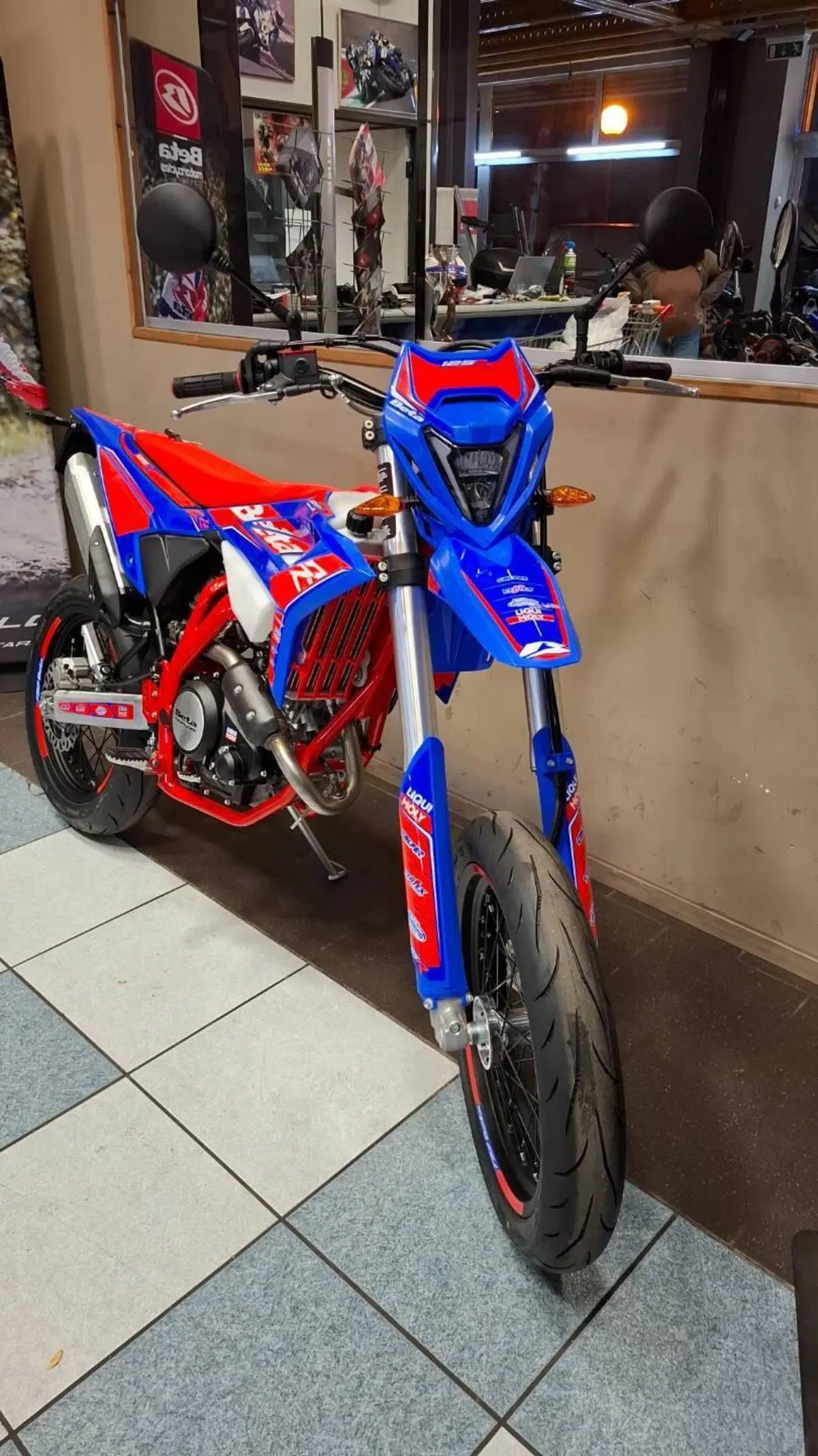Betamotor RR 125 4T Motard R (2025 - 26) (3)