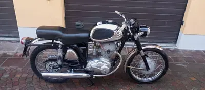 MV Agusta 250 B 1969 ( RESTAURATA) d'epoca