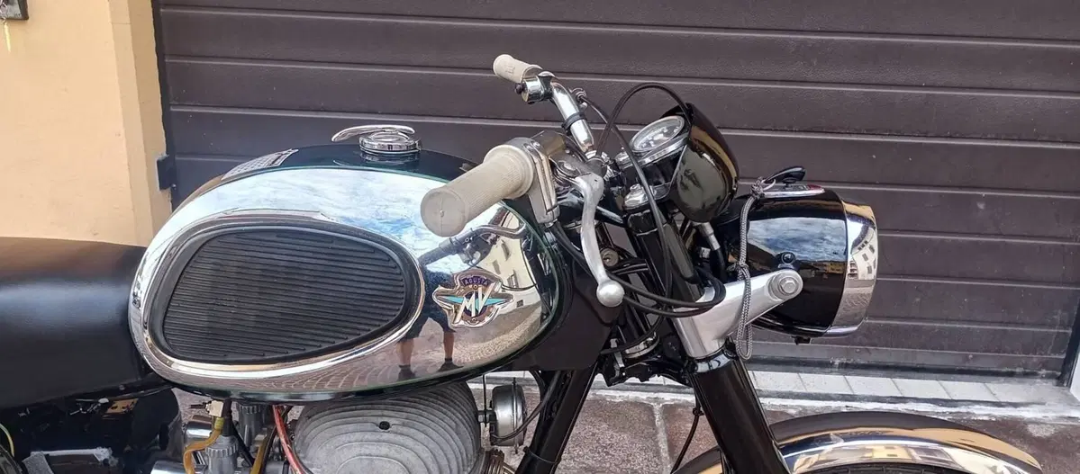 MV Agusta 250 B 1969 ( RESTAURATA) (6)