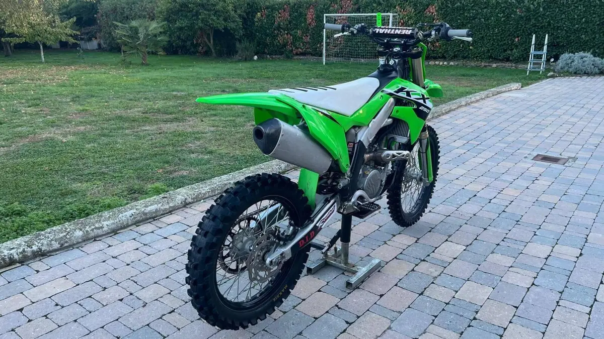 Kawasaki KX250F (2023) (3)