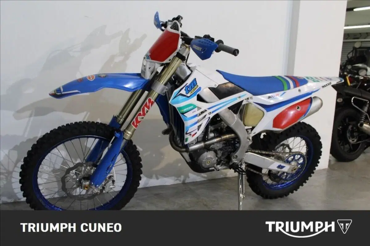 Tm Moto EN 300 ES Fi 4T (2023) (14)