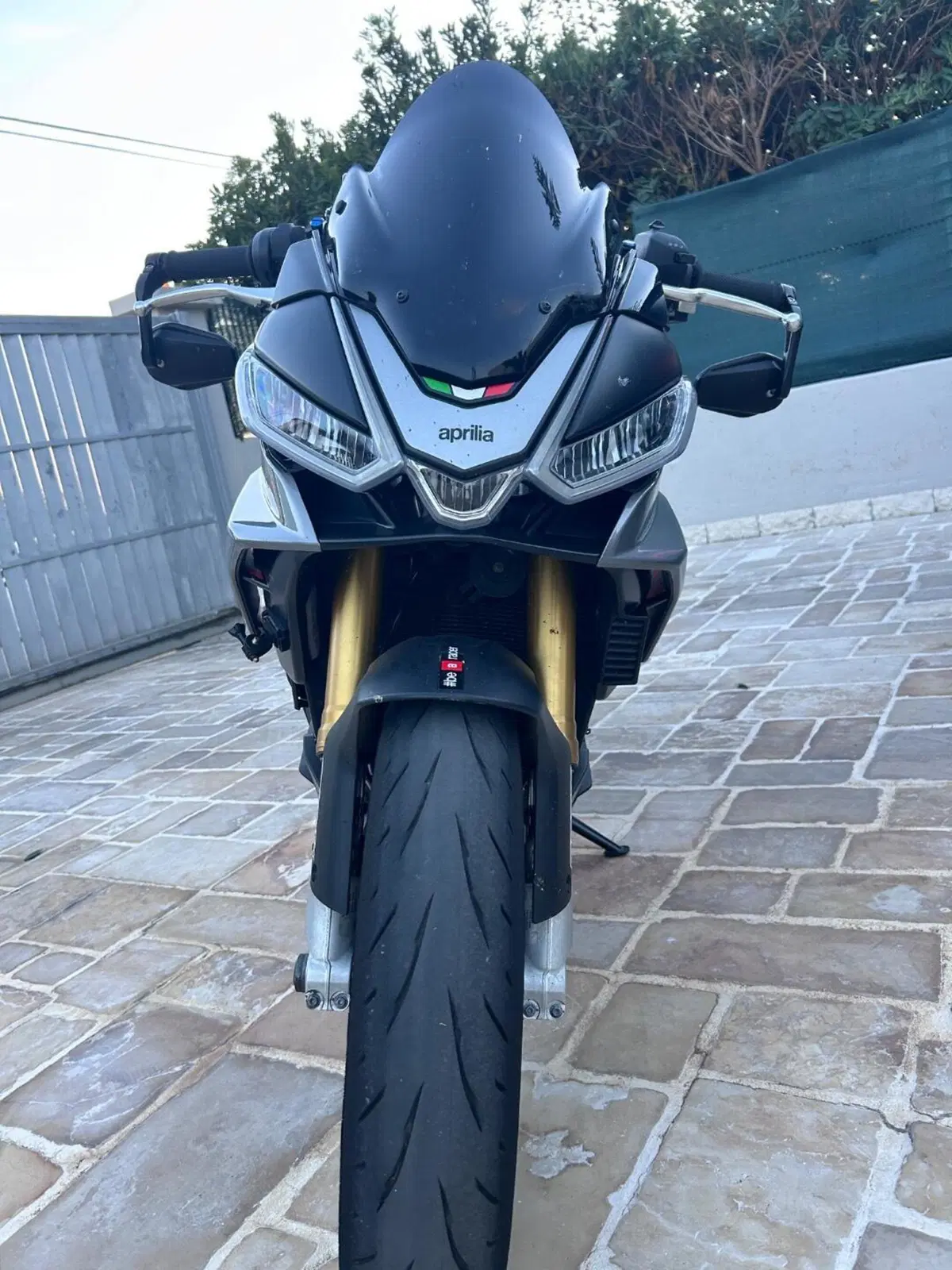 Aprilia Tuono V4 (2021 - 24)