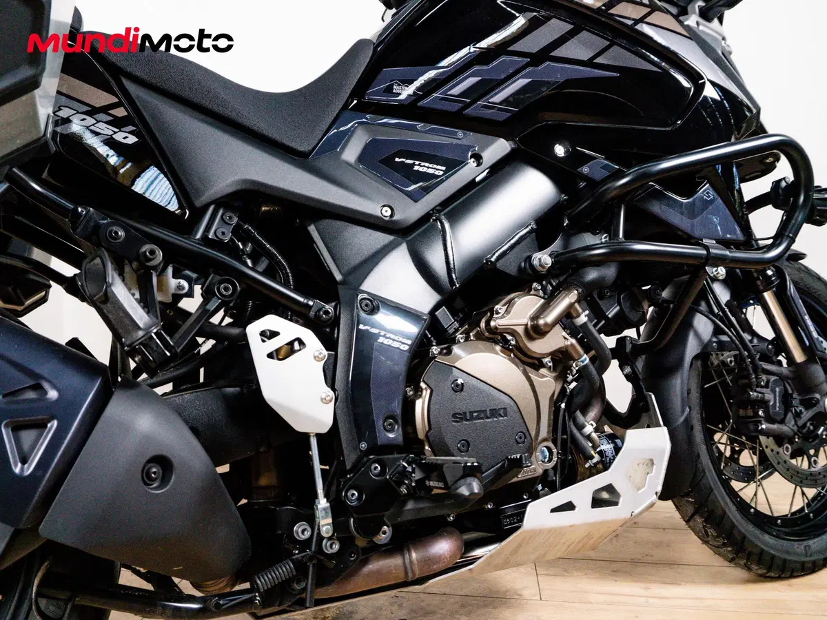 Suzuki V-Strom 1050XT (2020 - 23) (4)