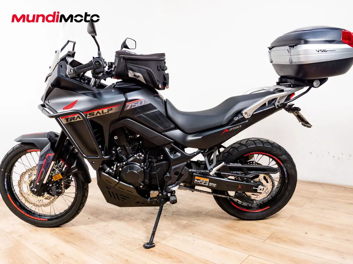 Honda Transalp XL750 (2025) (6)