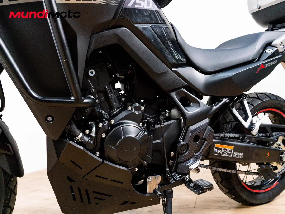 Honda Transalp XL750 (2025) (9)