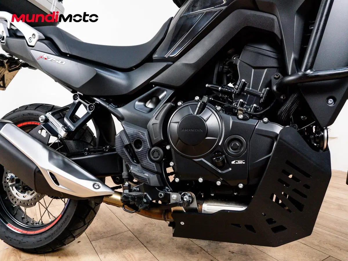 Honda Transalp XL750 (2025) (5)