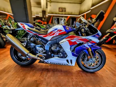 Honda CBR 1000 RR-R Fireblade SP 30th Anniversary (2022 - 23) usata