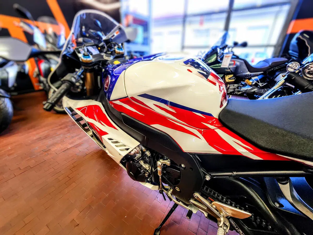 Honda CBR 1000 RR-R Fireblade SP 30th Anniversary (2022 - 23) (19)