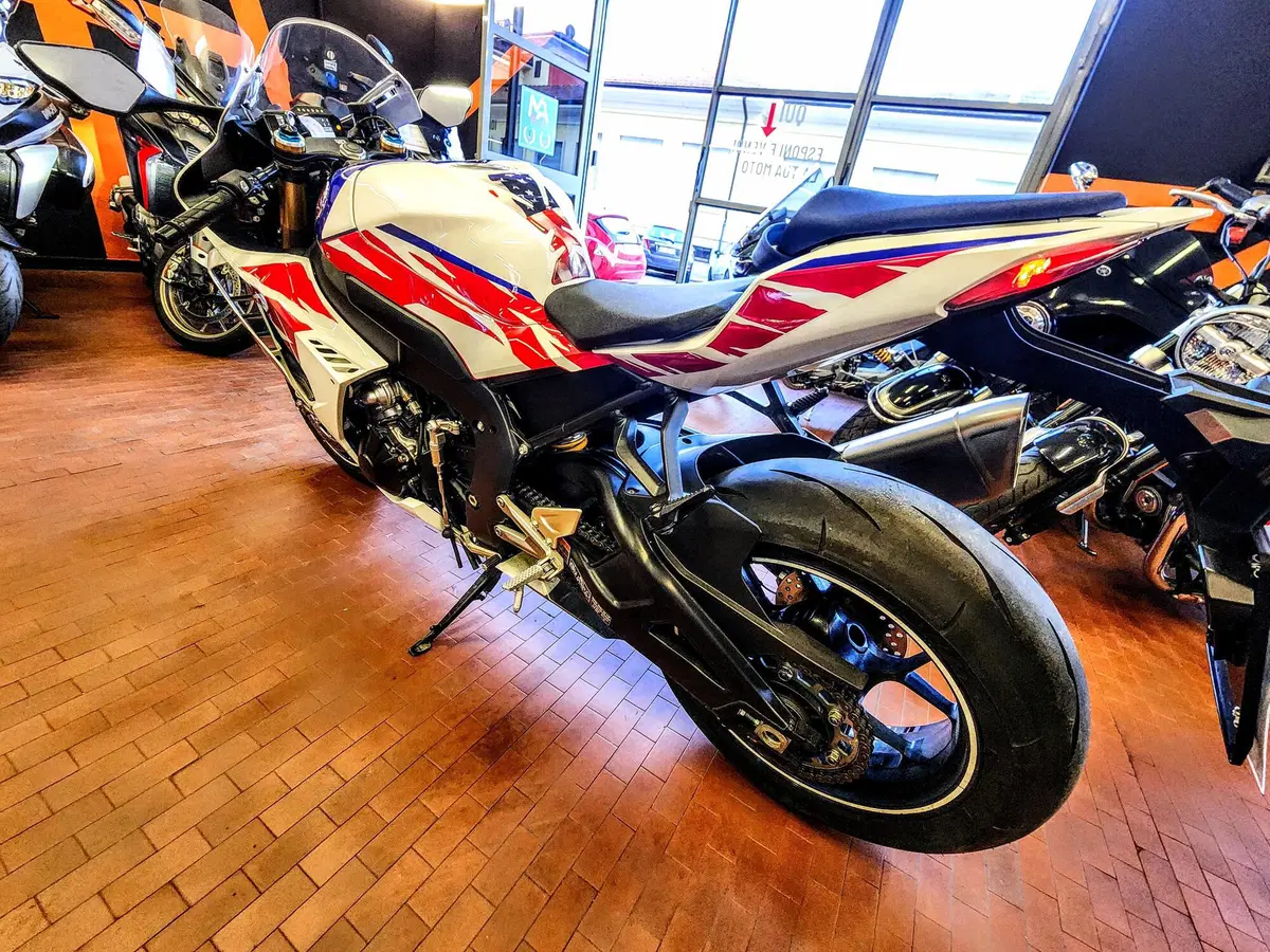 Honda CBR 1000 RR-R Fireblade SP 30th Anniversary (2022 - 23) (20)