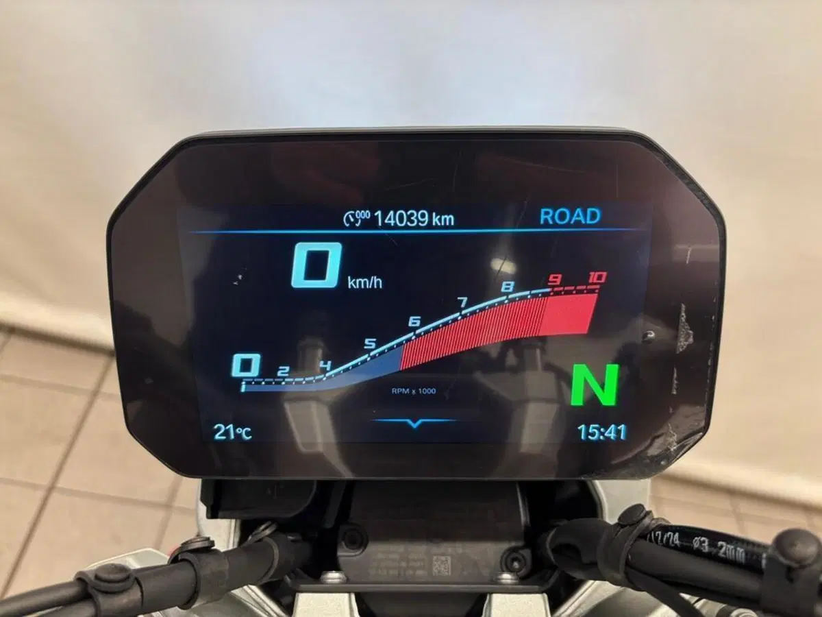 Bmw R 1300 R (2026 - 27) (5)