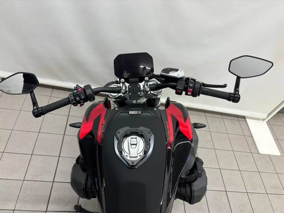 Bmw R 1300 R (2026 - 27) (6)