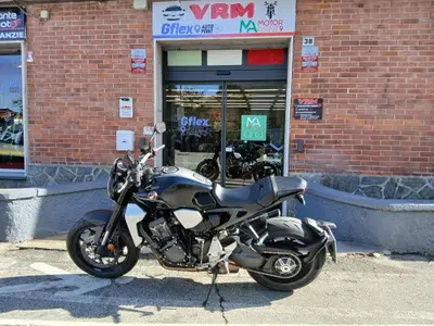 Honda CB 1000 R + Neo Sport Cafè (2019 - 20) usata