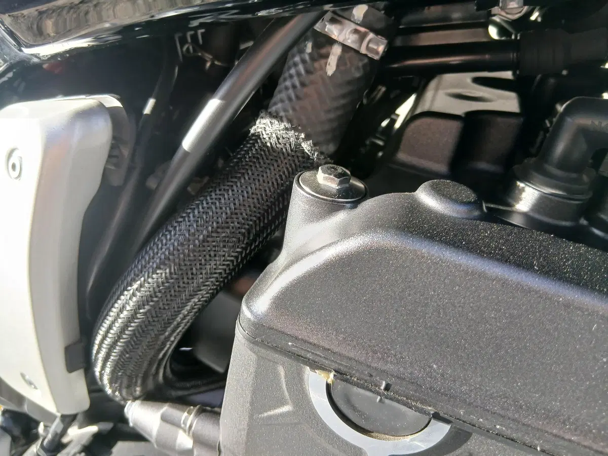 Honda CB 1000 R + Neo Sport Cafè (2019 - 20) (9)